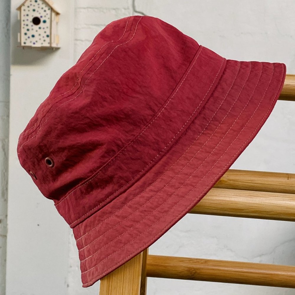Lululemon On My Level Bucket Hat in Berry Pink (size S/M) - Picture 6 of 8
